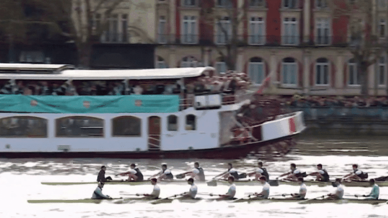 Quand la 'Boat Race' Oxford-Cambridge se transforme en spectacle absurde sous pavillon français : un affront à nos dirigeants conservateurs!