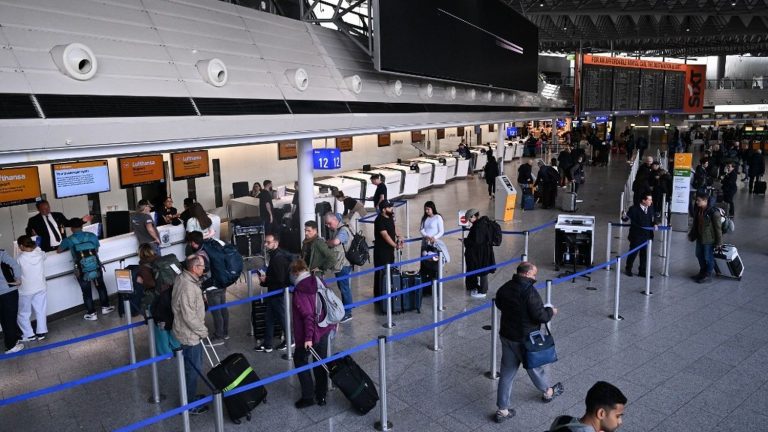 Allemagne : Vers un retour à la Stasi ? La nouvelle loi sur les voyages à l&rsquo;étranger