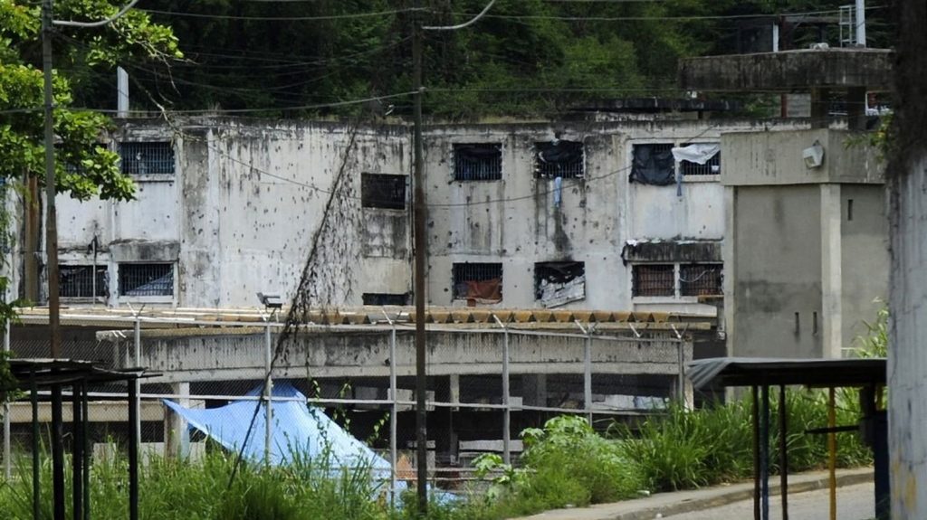 Julien Février, otage en Venezuela : retour en France, mais que fait-on des promesses des élus ?!