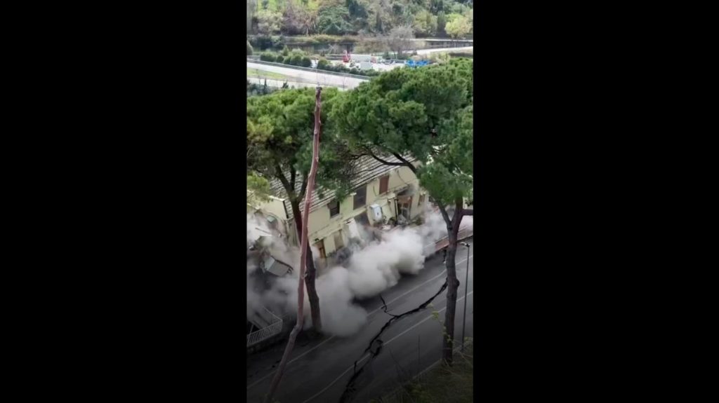 Quand les dirigeants conservateurs plongent l'Italie dans le chaos : glissements de terrain et absurdités locales