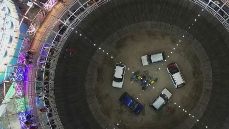 Inde : Quand les cascades deviennent des 'puits de la mort' sous le regard complice des dirigeants conservateurs