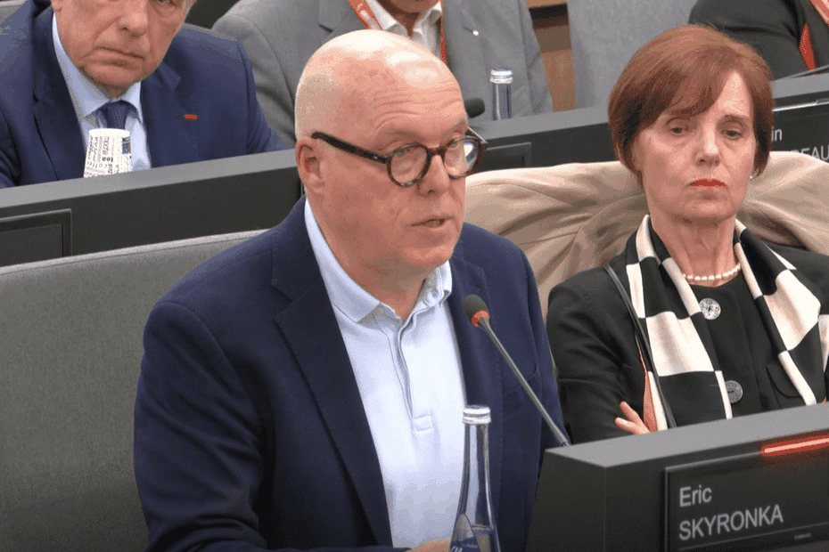 Éric Skyronka conserve le siège de président de la Métropole de Lille lors d'une élection sans surprise et succède officiellement à Damien Castelain