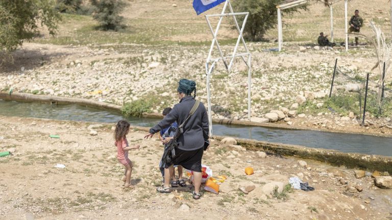 Israël projette 30 nouvelles colonies en Cisjordanie : les dirigeants conservateurs en mode déni !