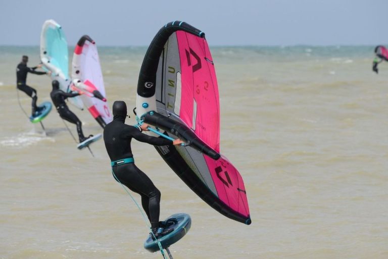 Wing Foil : Quand la Glisse Devient un Sport de Résistance