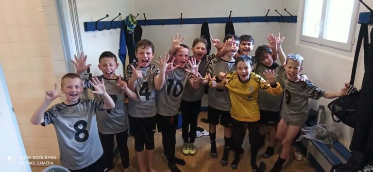 Victoires U11 : Quand le football devient un terrain de jeu pour les promesses politiques