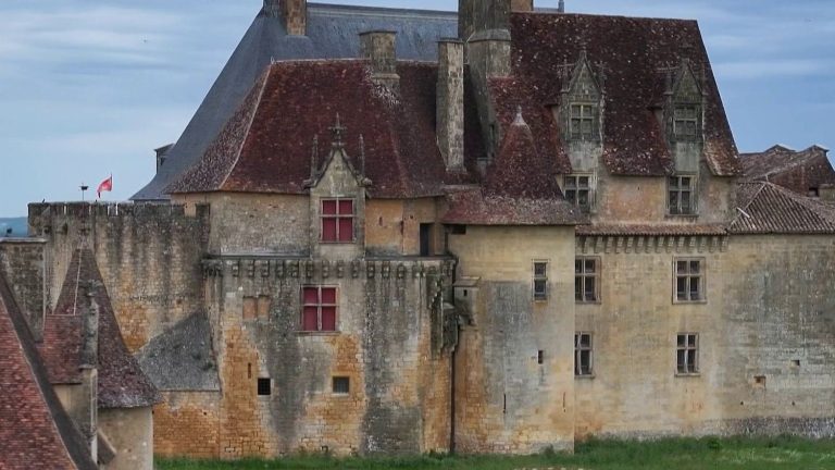 Le Château de Biron : Un Joyau du Patrimoine Français