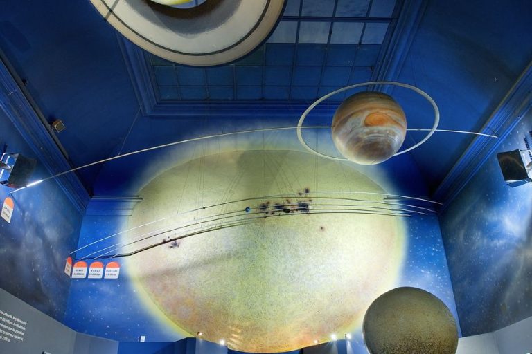 Le Palais de la Découverte : Renaître dans le Grand Palais, mais à quel prix ?