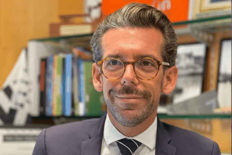 Ploemeur : Quand la transparence se teinte de soupçons