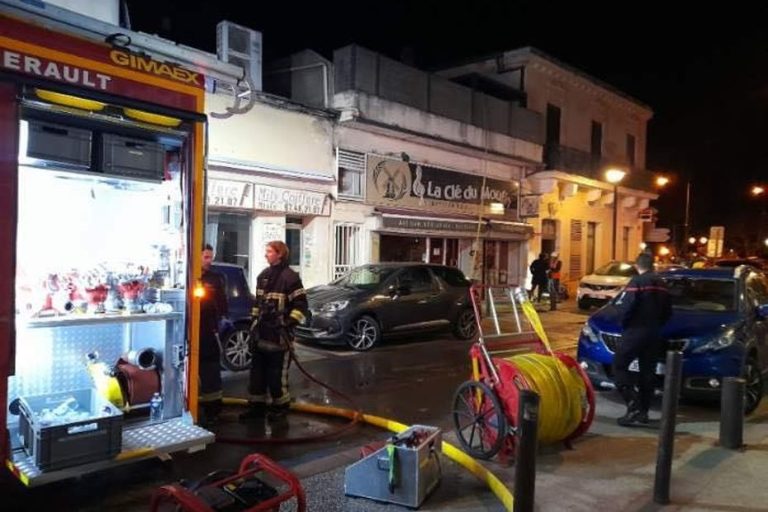 Incendie à Frontignan : Quand la Véranda Devient un Incendie Politique
