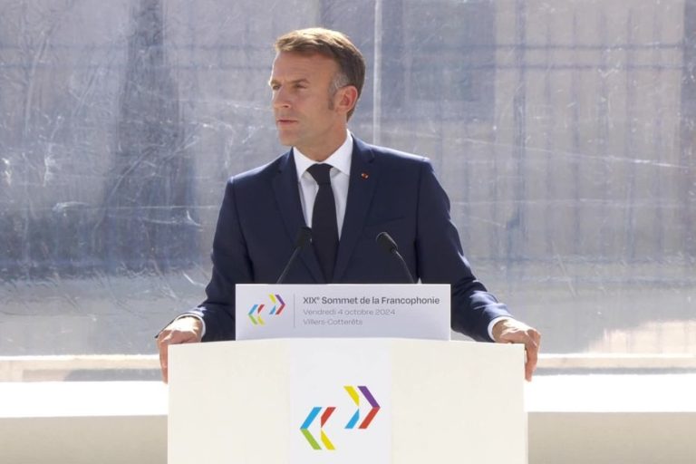 Macron et la Cité de la Langue : Une Déconnexion Étonnante