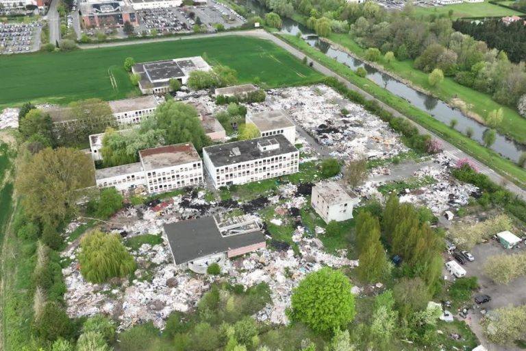 Campus abandonné : deux ans de décharge sauvage, un scandale écologique insupportable !