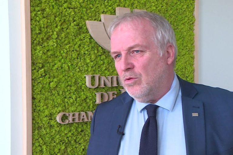 Universités en péril : la baisse des dotations de l&rsquo;État, un coup fatal ?