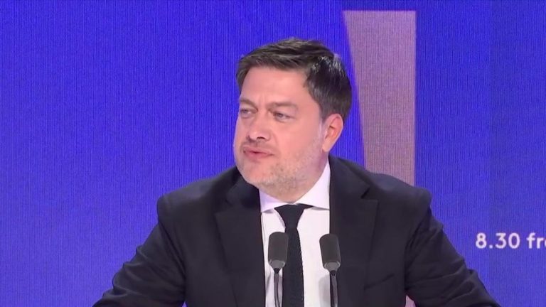 Stationnement gratuit à Marseille : le maire interroge la Métropole sur les tarifs des transports