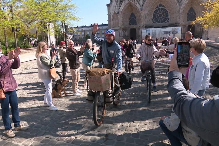 Tanguy Michalak : Un Voyage à Vélo vers le Népal