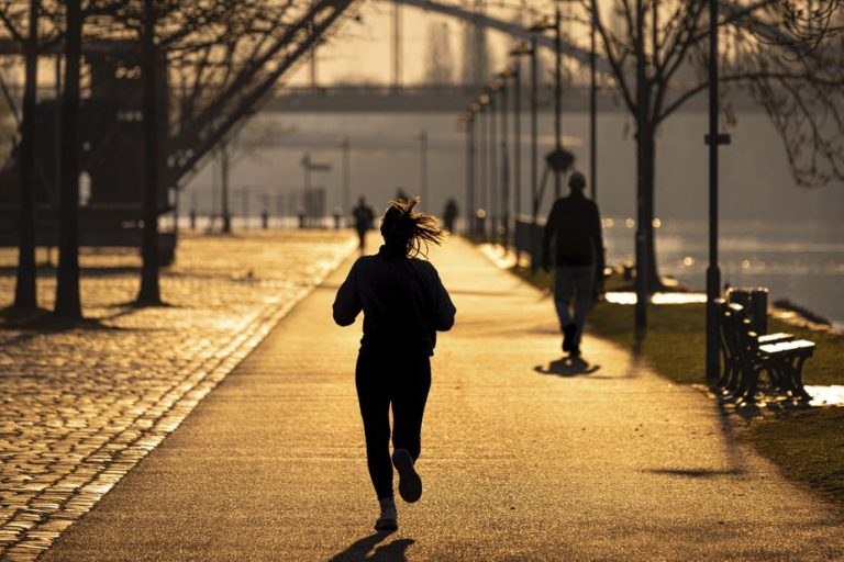 Une Blague de Mauvais Goût à Talant : L&rsquo;Inquiétude des Joggeuses
