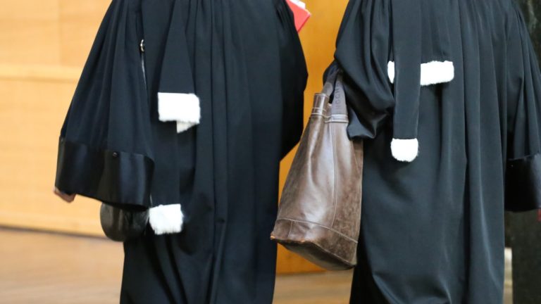 Lyon : La reprise des audiences des avocats et la poursuite de la contestation