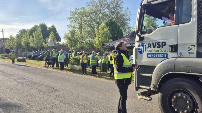 Mobilisation à Pressac pour la défense de l&rsquo;école