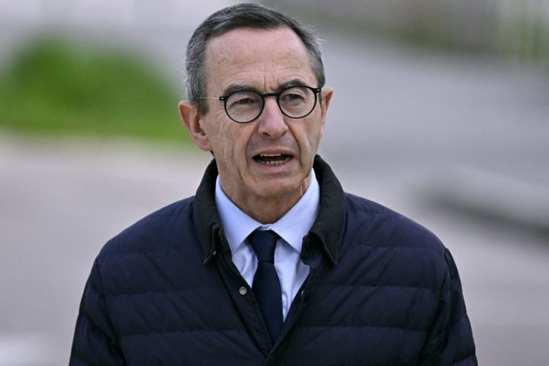 Présidentielle 2027 : Bruno Retailleau, candidat des Républicains, face à une droite divisée