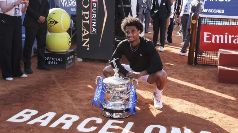 Arthur Fils peut-il défier les favoris à Roland-Garros cette année ?