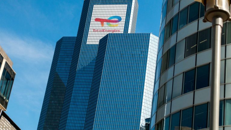 Carburants : Les parlementaires de TotalEnergies visent-ils à s&rsquo;enrichir sur notre dos ?