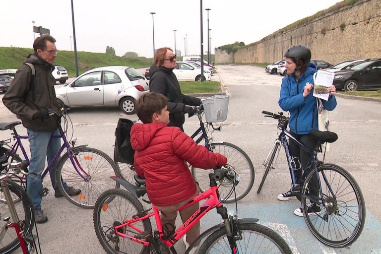 Balade à vélo dans les remparts de Calais pour les Journées des Espaces Fortifiés