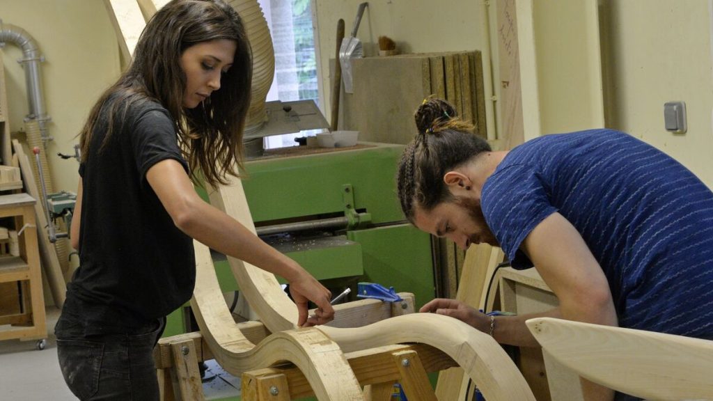 « De l’or dans les mains » : 5 métiers manuels à découvrir ce week-end, même dans les villes RN où l’absurde règne !