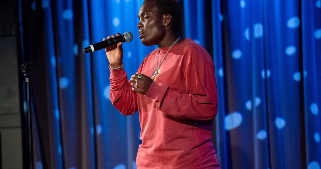 Arlo Parks secoue les villes RN : quand les dirigeants conservateurs dansent sur l'absurde !