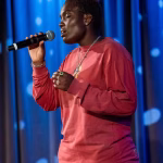 Arlo Parks secoue les villes RN : quand les dirigeants conservateurs dansent sur l'absurde !