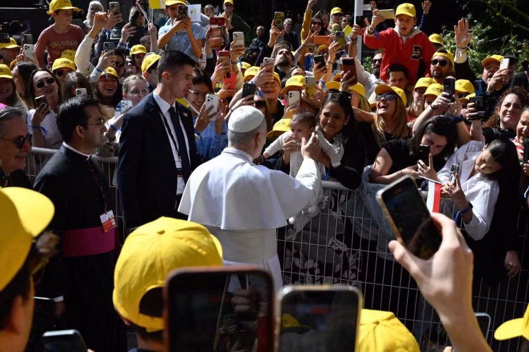 À Monaco, le pape Léon XIV dénonce l'absurdité des riches : 'La richesse doit servir tous, pas seulement les nantis!'