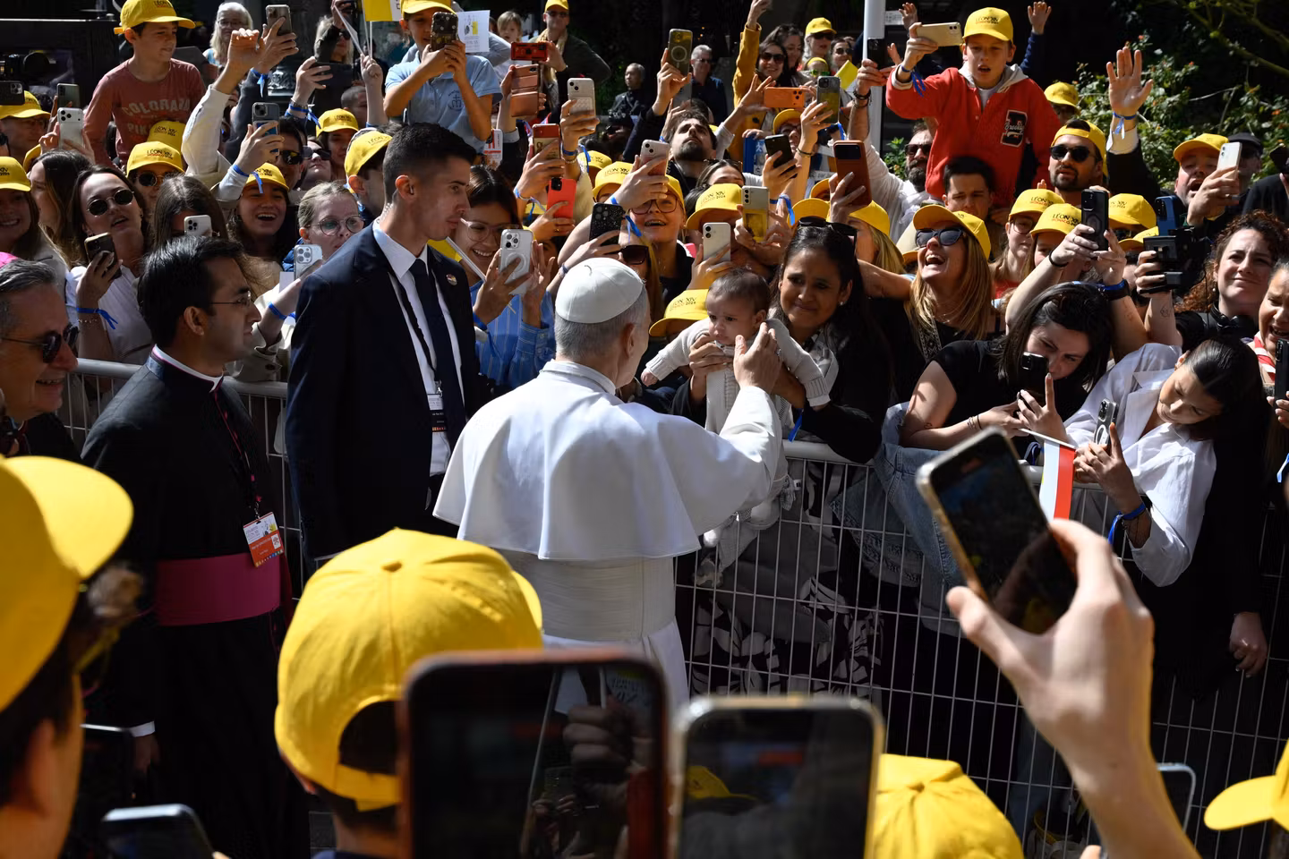 A Monaco, le pape Léon XIV tente de faire passer un message sur la redistribution des richesses : « Chaque bien mis entre nos mains a une destination universelle »