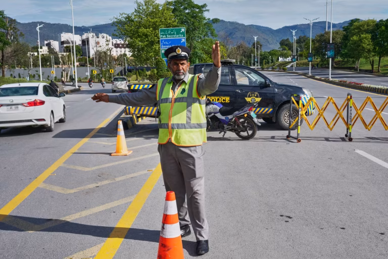 Quand le Pakistan devient le médiateur improbable : Iran, États-Unis et l'absurde des dirigeants RN !