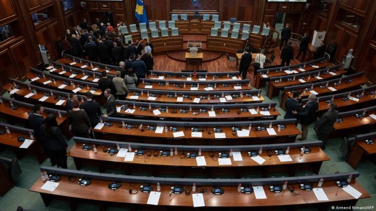 Le Kosovo annonce des élections anticipées pour le mois de juin 2023.