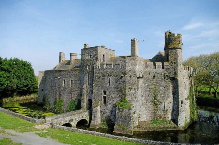 Plongée dans l&rsquo;Histoire au Château de Pirou