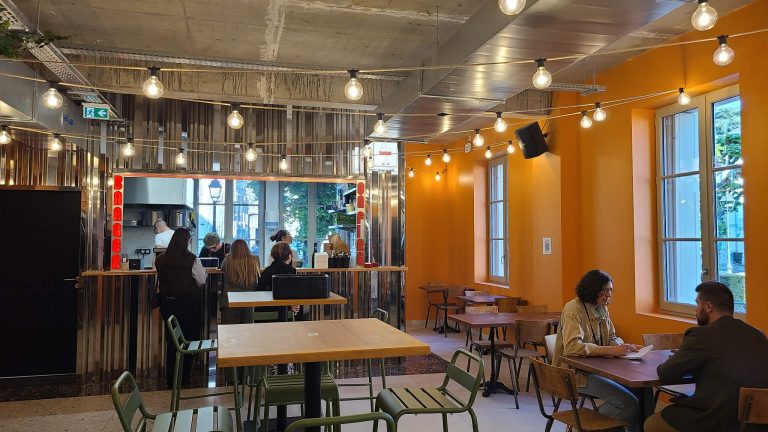 Découvrez les saveurs contrastées du food court près de la cathédrale de Tours