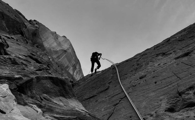 Escalade en Jordanie : un défi fascinant entre paysages époustouflants et culture riche