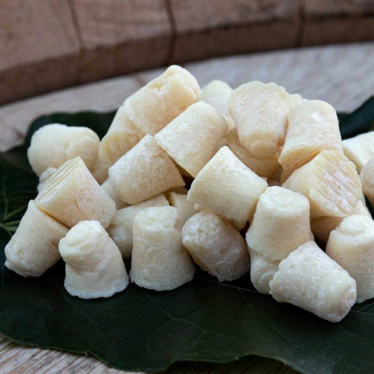 Pourquoi le Fromage de Chèvre Fermier Surpasse-t-il les Autres Variétés ?