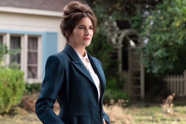 Kathryn Hahn sur son rôle dans Marvel : Comment elle a surpris en devenant la sorcière