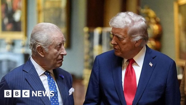 Trump déclare à la BBC que la visite du roi pourrait améliorer les relations avec le Royaume-Uni.