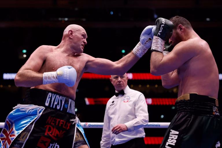 Tyson Fury : Le retour du roi et ses promesses en l&rsquo;air