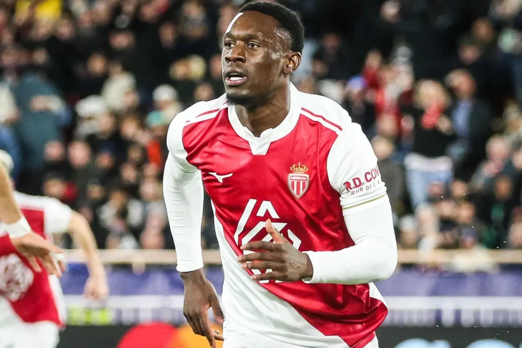 Marseille s'enlise, Balogun illumine : quand l'OM sombre sous la gestion des conservateurs !