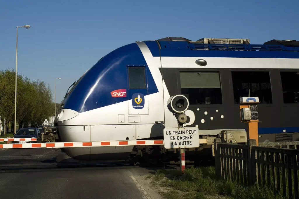 Pas-de-Calais : un TGV tragique, un conducteur perdu et des blessés – les dirigeants conservateurs en silence !