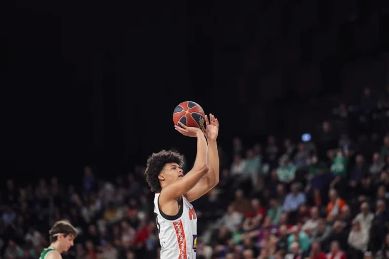 Le Mans et Dijon s&rsquo;affrontent pour le leadership du basket français ce week-end.