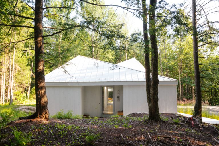 Sélénite : Un Gîte Thermal d&rsquo;Exception au Québec