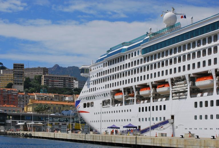 Croisière en Méditerranée : quels ports corses méritent vraiment votre escale ?