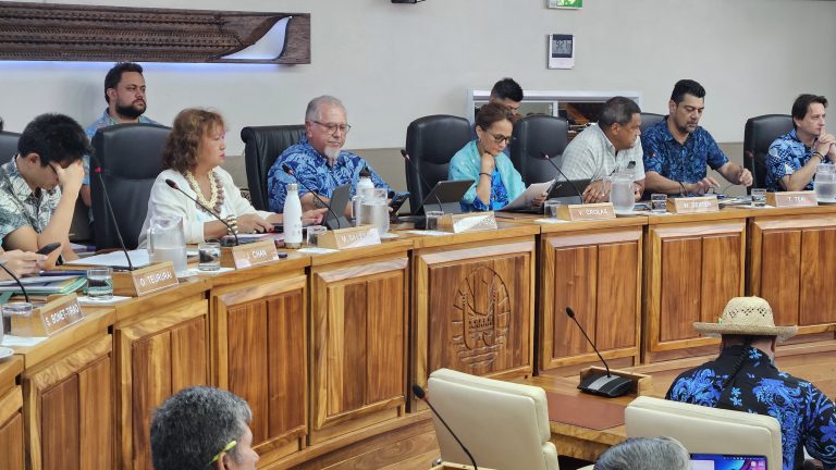Crise Politique à Tahiti : L&rsquo;Impasse des Projets de Loi