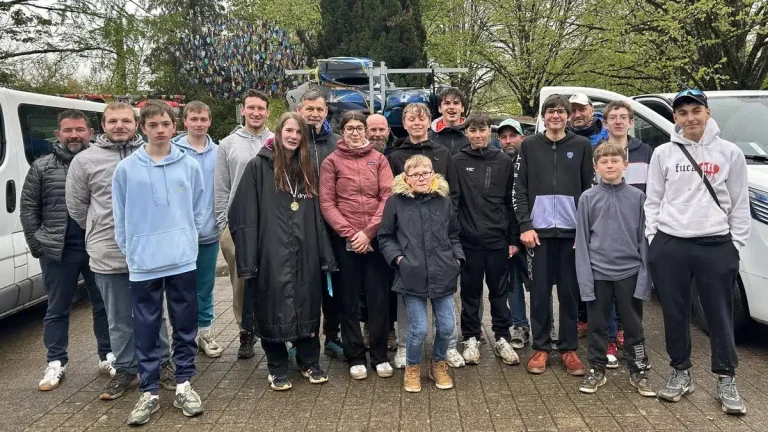 Camille Berthellemy-Mercuriali : La Pagayeuse Étoile d’un Sport en Déclin