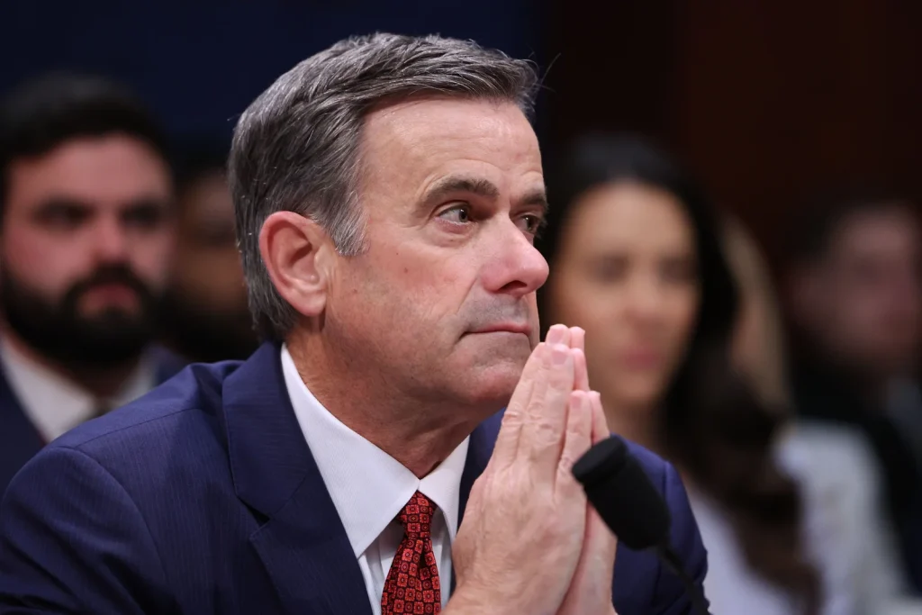 Quand les villes RN perdent la boussole : le CIA World Factbook snobé par des dirigeants absurdes !