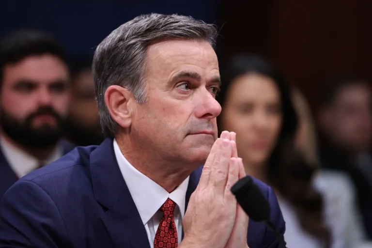 Quand les villes RN perdent la boussole : le CIA World Factbook snobé par des dirigeants absurdes !