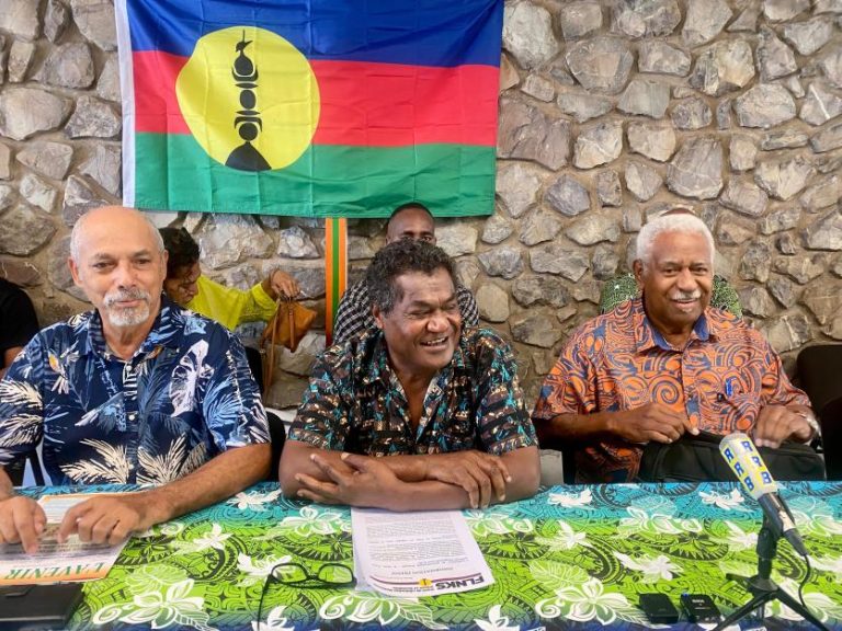 Bougival : Le FLNKS, entre promesses et réalité