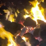 À Bora Bora, un ahimā'a met le feu à sa maison